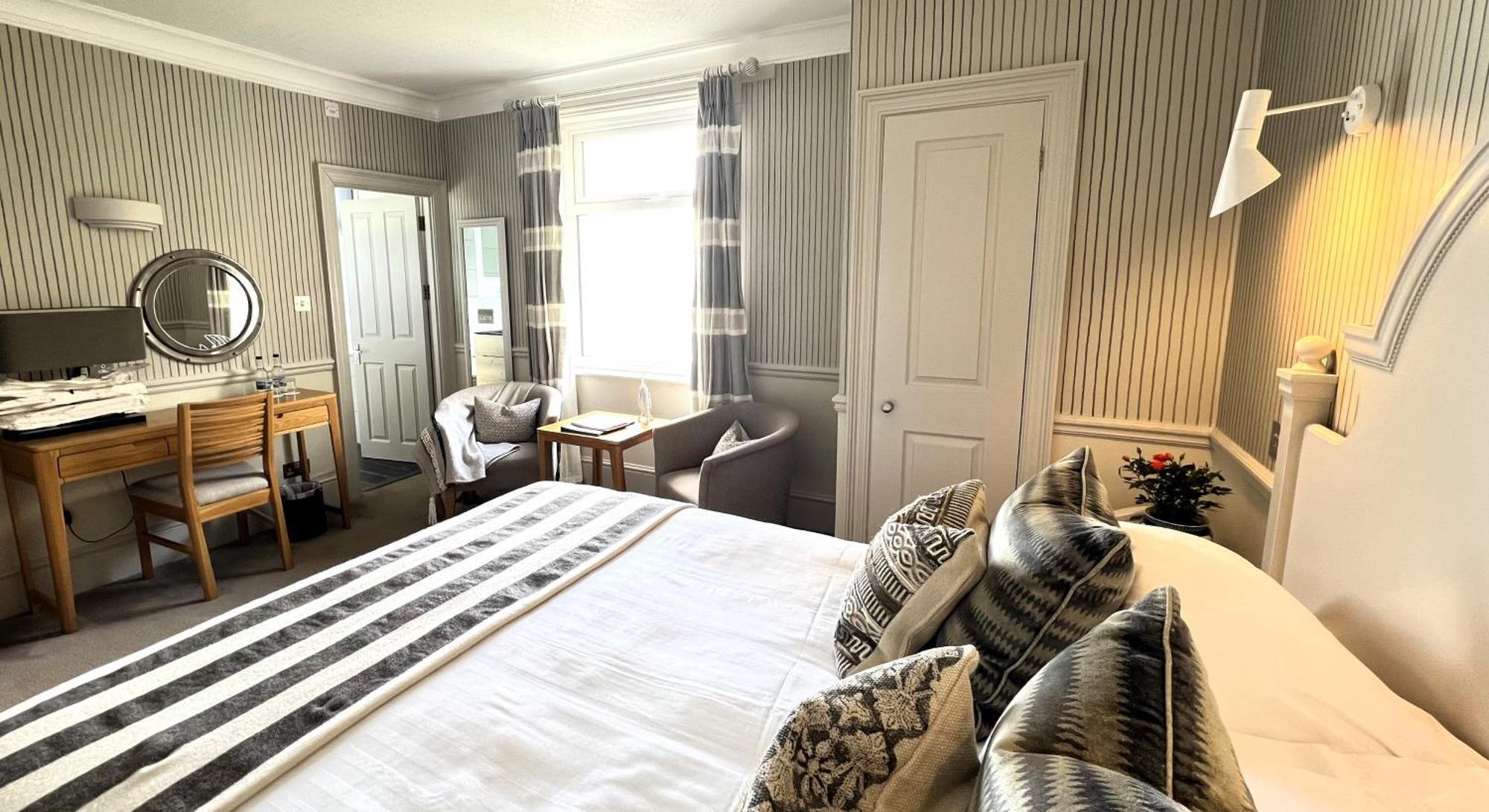 Watersmeet Hotel Вулакомб Экстерьер фото